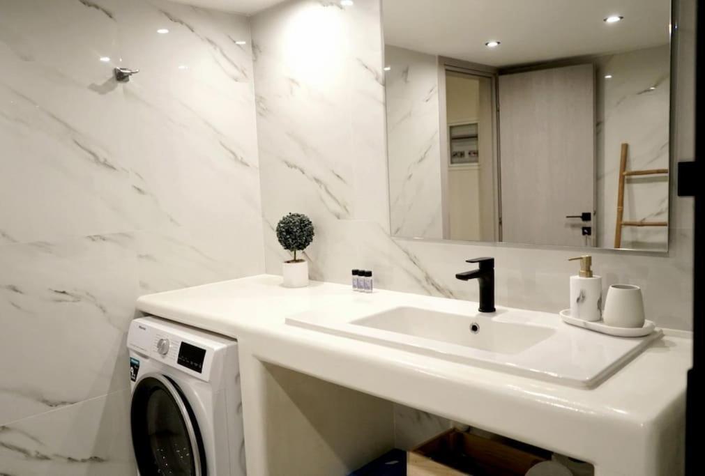 شقة Cosy Loft باترا المظهر الخارجي الصورة